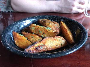 Papas at U.to.pi.a in Mexico City