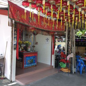Temple at Sen Ji Mei Wei Vegetarian - Wan Tan Mee - Jelutong in Penang