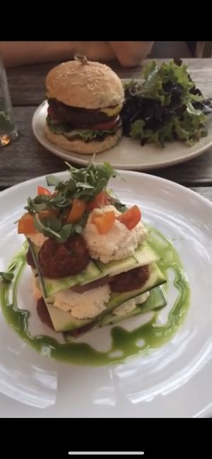 Beautiful clean food 💚 at Plant Food + Wine in Los Angeles