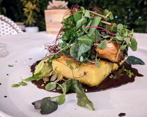 CHIPOTLE GLAZED MAITAKE MUSHROOM
Charred Sweet Corn, Sesame Mole at Plant Food + Wine in Los Angeles