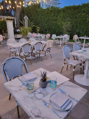 Additional patio seating at Plant Food + Wine in Los Angeles