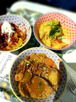 "Full Therapy" - Spicy Chilli sin Carne, Tajine and Tibetan Mama. at Le Botaniste in Ghent