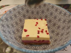 Raspberry-passion fruit raw cake at Le Botaniste in Ghent