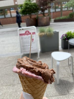 Chocolate & Strawberry 🍫🍓  at Köld in Malmo