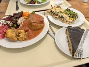 Buffet, Pizza & Raw Citrus cake  at Country Life Restaurant in Prague