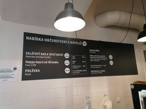 Pricing model including happy hour discount at Country Life Restaurant in Prague