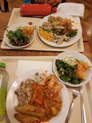 so lecker at Country Life Restaurant in Prague