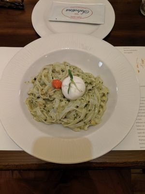 Ma:Noodles - rice noodles with pesto and burratina cheese at Matoni in Split