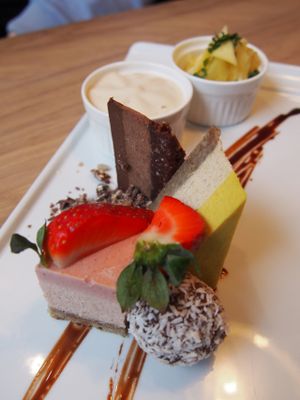 vegan raw dessert tapas at simpleRAW in Copenhagen