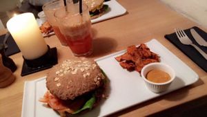 Burger at simpleRAW in Copenhagen