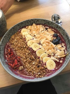 Smoothie bowl  at simpleRAW in Copenhagen