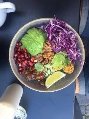 Middle eastern bowl at simpleRAW in Copenhagen