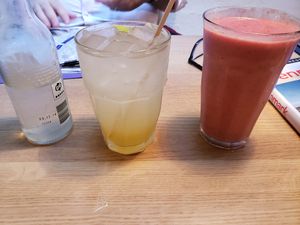 Homemade lemonade and a smoothie at simpleRAW in Copenhagen