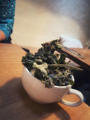 Kale chips at simpleRAW in Copenhagen