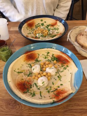 Amazing! at De Hummus House - Sint Antoniesbreestraat in Amsterdam