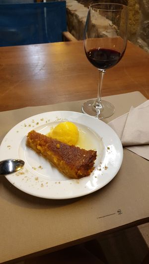 Pumpkin & sweet potatoe cake with mango ice cream at Fang i Aram in Menorca