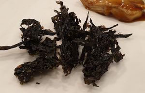 fried seaweed at SanChon Korean Temple Cooking - 산촌 사찰음식전문점 in Seoul
