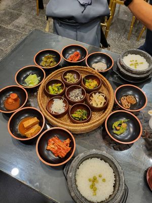Main Course at SanChon Korean Temple Cooking - 산촌 사찰음식전문점 in Seoul