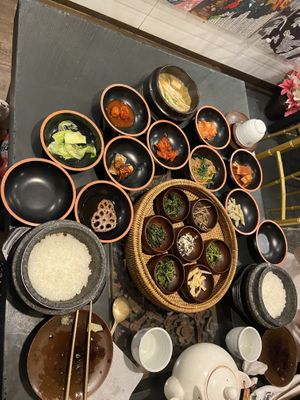 Main   at SanChon Korean Temple Cooking - 산촌 사찰음식전문점 in Seoul