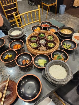  at SanChon Korean Temple Cooking - 산촌 사찰음식전문점 in Seoul