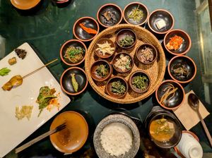Vegan set menu for one at SanChon Korean Temple Cooking - 산촌 사찰음식전문점 in Seoul
