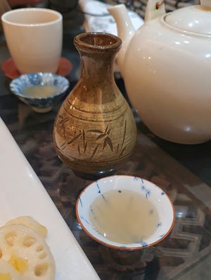 Fermented drink served as appetizer #Veganuary at SanChon Korean Temple Cooking - 산촌 사찰음식전문점 in Seoul