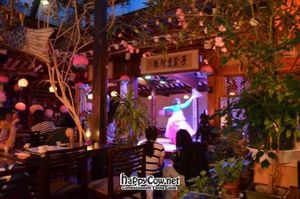 Dance show at SanChon Korean Temple Cooking - 산촌 사찰음식전문점 in Seoul