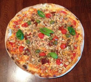 Pizza PALERMO with basil

pelati, cheese, cherry&dried tomatoe, olives, champignons, origano, basil

All vegetarian pizzas is possible to order with vegan cheese. 



 at Tottapizza in Maribor