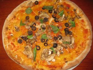 Vegan pizza at Pizzeria Manna in Prague