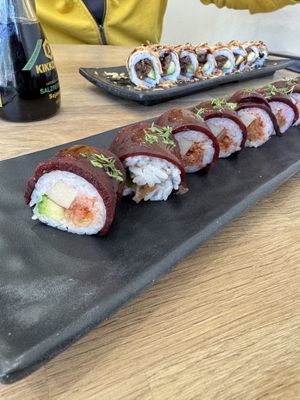 Red Hills on Fire (vorne) / No More bacon for ne (hinten)  at MAKIMAKI Sushi Green in Muenster
