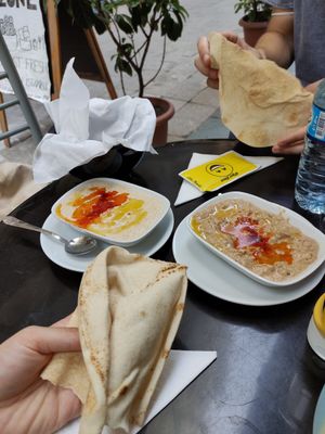 Baba gannoush and hummus at Falafel Zone in Istanbul