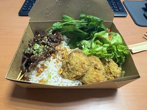  Bobun Vegan at Pause Bobun in Paris