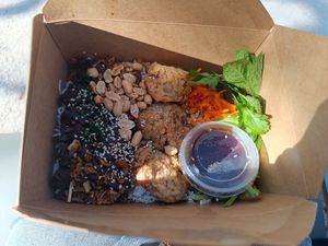  at Pause Bobun in Paris