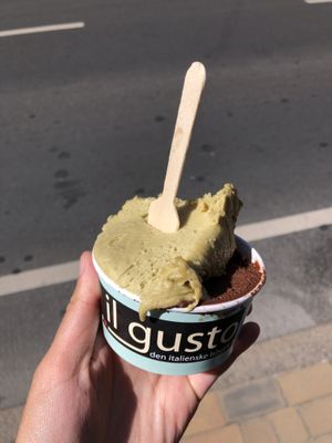 pistachio and vegan nutella  at Il Gusto in Odense