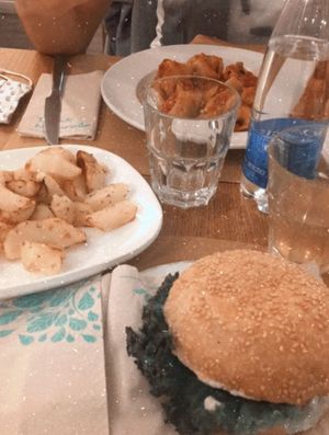 Burger + patate  at Io Veg in Modena