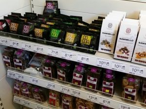 raw snacks at Urban Vegan - Online in Wroclaw