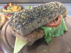 tofu burgher at O'Vita in Parma