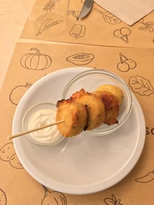 Potato Crochette. No salt or flavour. Nice crost. BUT THE MAYO IS SO GOOD at least  at Universo Vegano - Solferino in Milan
