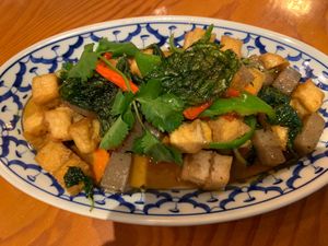 stir fried tofu thai basil at Khuanjai Thai in Osaka