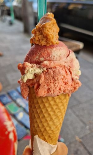  at Der Verrueckte Eismacher in Munich