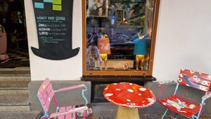  at Der Verrueckte Eismacher in Munich