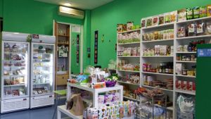 Gran Variedad de Productos 100% libres de sufrimiento at Encuentro Vegano in Madrid