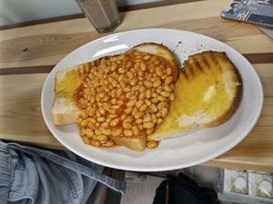 Beans on toast at Blondes in Cottingham