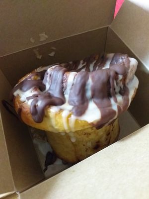  at Blondes in Cottingham