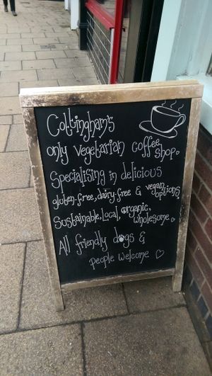 sign at Blondes in Cottingham