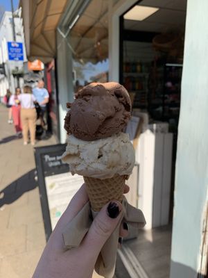 Chocolate and honeycomb ice cream  at Blondes in Cottingham