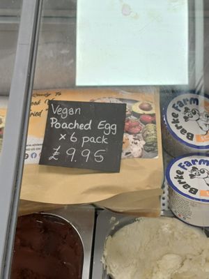  at Blondes in Cottingham