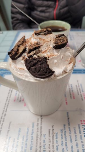 Oreo dream hot chocolate at Blondes in Cottingham