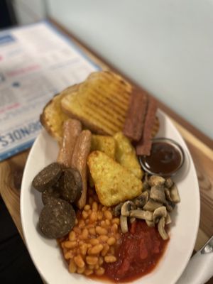   at Blondes in Cottingham