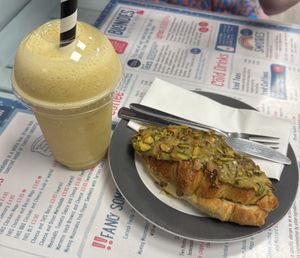 Pistachio Croissant and Pash ‘N Shoot Smoothie   at Blondes in Cottingham